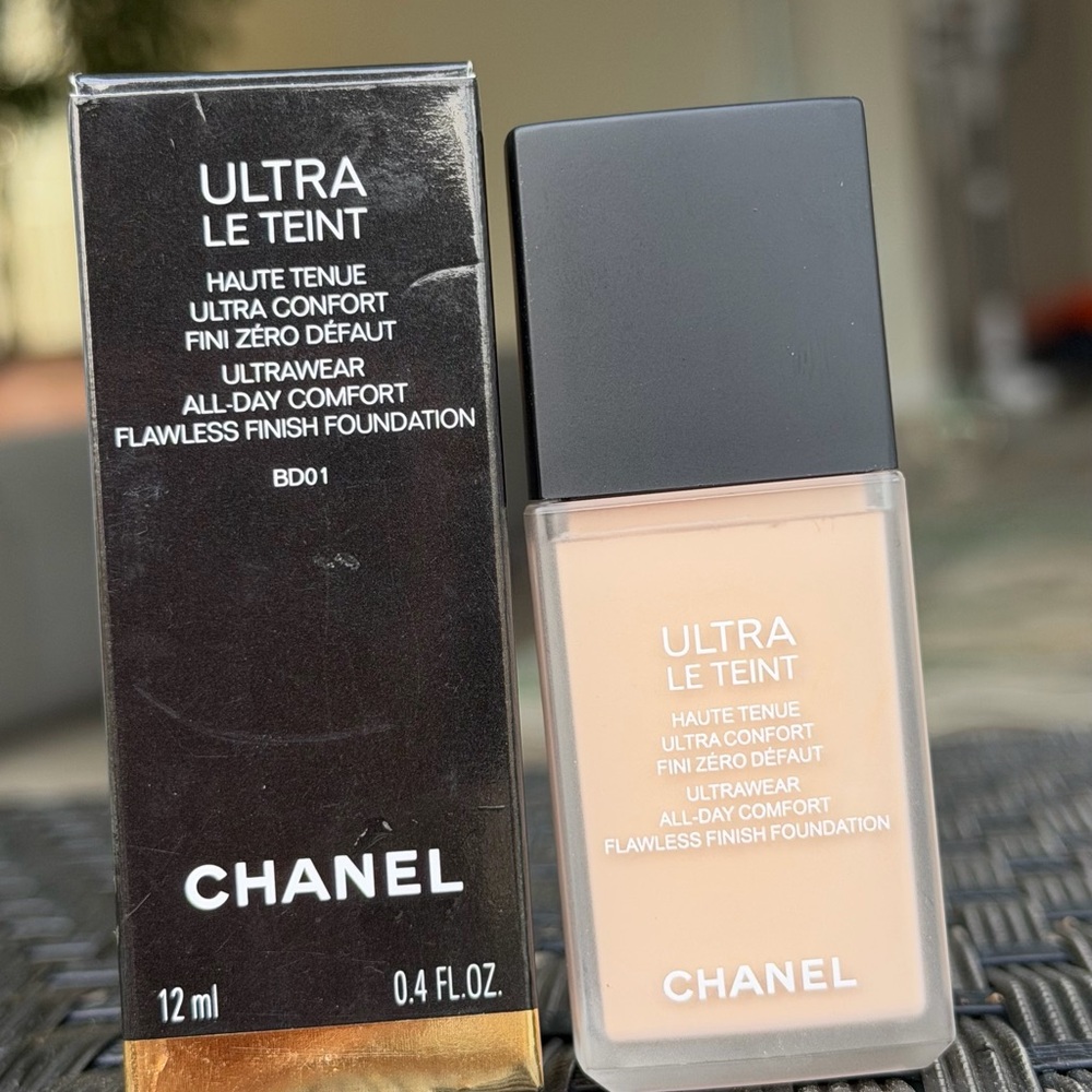 CHANEL Ultra Le Teint Ultrawear Foundation BD01 12ml / 0.4 oz New In Box